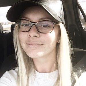 Meet your Posher, Mackenzie